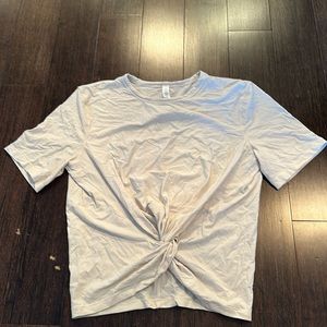 Lululemon crescent tee size 6